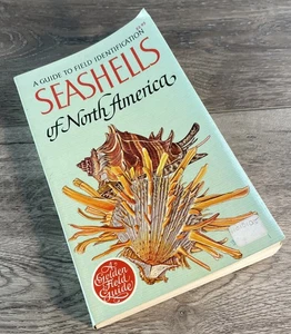 A Golden Field Guide: Identification Seashells of North America 1968 paperback - Picture 1 of 7