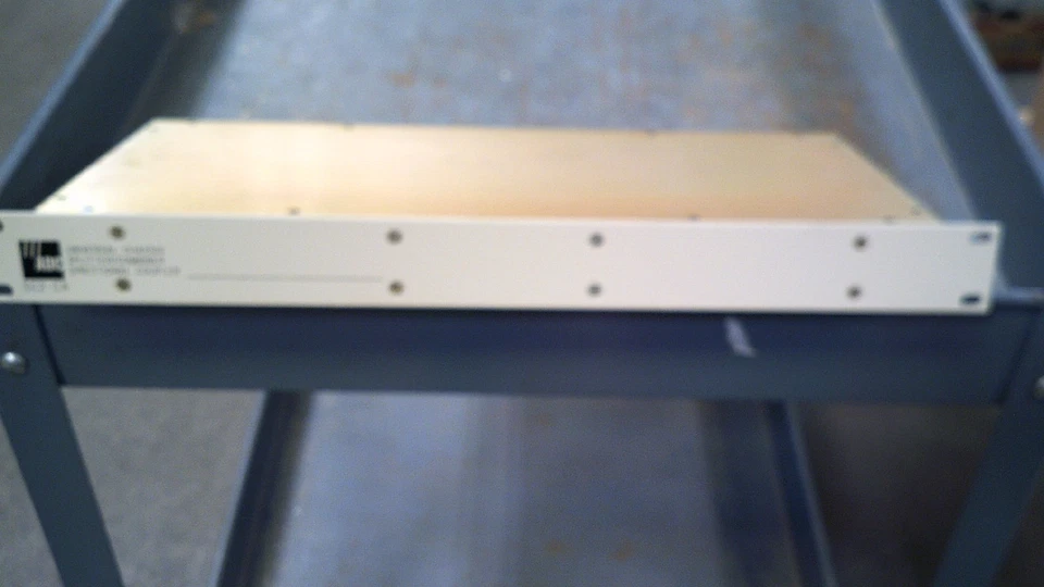 ADC SC2-CA UNIVERSAL CHASSIS SPLITTER/ COMBINER DIRECTIONAL COUPLER - Image 1 of 3