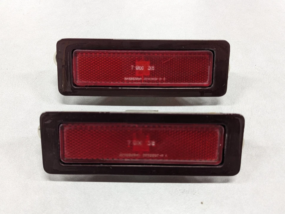 1981-1987 OLDSMOBILE CUTLASS задний боковой маркер 4 двери AP77 пара L и R - Изображение 1 из 4