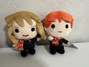 Dos juguetes de peluche de Harry Potter Mundo Mágico - Imagen 1 de 4