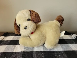 De colección Zayre Peluche Marrón Perro Cachorro Orejas Flojas Fieltro Lengua Plástico Ojos Años 80 - Imagen 1 de 8