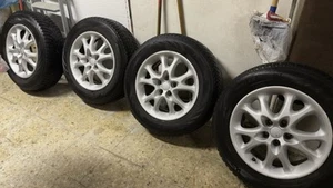 Cerchioni Alfa Romeo 147 Con Gomme Invernali - Foto 1 di 9