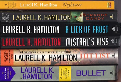 LAURELL K. HAMILTON LOT - 6 Vols - 5 HC, 1 TP - Fine - Anita Blake, Merry Gentry Foto 1 de 4