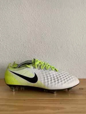 Nike Magista Obra 2 SG Pro ACC US 11.5 ANTI CLOG RARE 903606 110 Soccer Cleats - Image 1 of 4