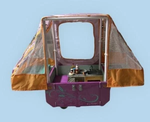 Poupée American Girl Adventure Pop Up Camper Remorque avec accessoires RETIRÉ - Photo 1/8