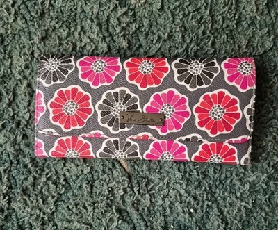 Cartera Cartera Vera Bradley Triple Rosa Rojo Negro Gris Patrón Floral  Foto 1 de 4