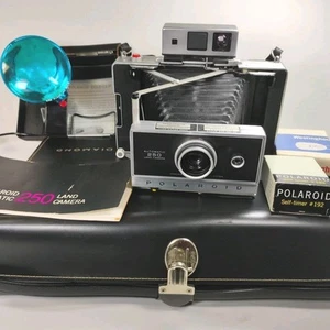 Vintage Polaroid Automatic 250 analoge Sofortbildkamera mit manuellem Deckblitz ungetestet - Bild 1 von 24