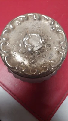 vintage estee lauder re nutriv face powder - Image 1 of 4