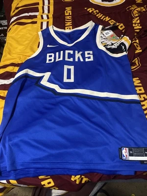 Nike Milwaukee Bucks Swingman Damian Lillard Jersey Size Xxl - Image 1 of 4