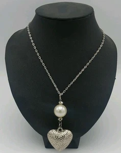 Large Silver Heart Pendant Necklace with pearl above costume jewelry UK exp ⭐⭐⭐⭐ - Picture 1 of 6