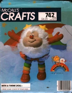 742 Vintage McCalls SEWING Pattern Stuffed 13" Twink Doll Rainbow Brite UNCUT - Afbeelding 1 van 2
