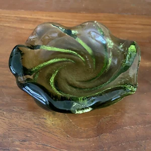 Aschenbecher Vintage/Mid Century Modern Strukturiert Grün Schwer Glas - Bild 1 von 6