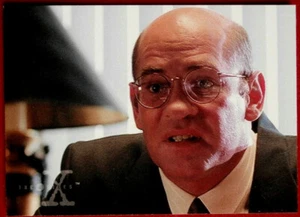 X-FILES - SEASON ONE - Card #08 - WALTER S SKINNER - Topps - 1996 - Picture 1 of 2
