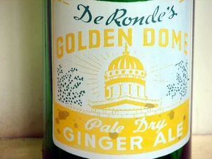 De Ronde's Golden Dome Ginger Ale; Montpelier, VT; 2-color ACL soda pop bottle - Picture 1 of 6