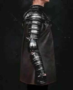 Hombro medieval único negro manga de metal para espartaco artículo de disfraces - Imagen 1 de 8