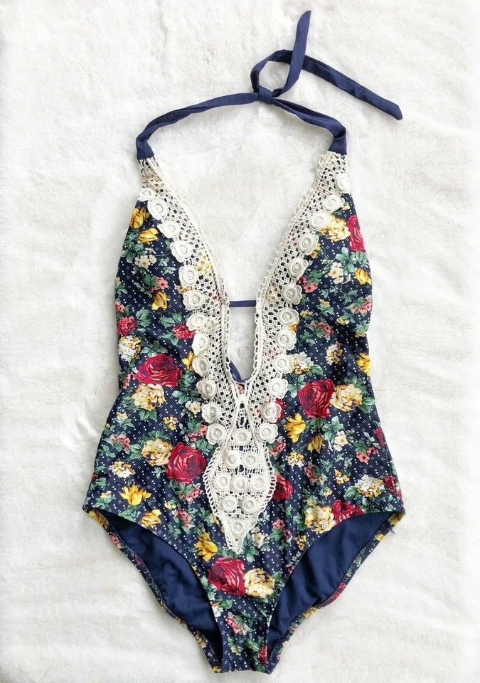 Traje de baño Mossimo talla M multicolor floral boho crochet encaje ribete inmersión de una pieza Foto 1 de 4