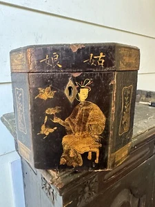 Superb Antique Chinese Export Lacquer Tea Caddy circa 1840 - Profusely Decorated - Picture 1 of 13