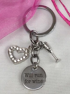 WINE KEYRING GIFT FOR FRIEND, CHRISTMAS, BIRTHDAY, LOCKDOWN 'WILL RUN FOR WINE' - Picture 1 of 1