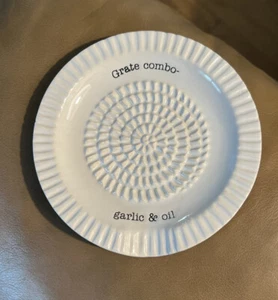 Mud Pie 40470003 Garlic Grater, Dish 5.25" Garlic And Oil Grate Combo White - Picture 1 of 4