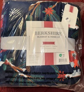 Berkshire Blanket Velvet Soft 60"x 80” Velvetsoft Holiday Skating Cardinal’s - Picture 1 of 4