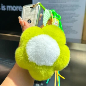Cute Real Rabbit Fur Flower Keychain Real Fur Ball Pompom Bag Phone Pendant Gift - Picture 1 of 8