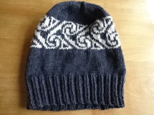 handgestrickte Mütze, groß - Bild 1 von 3