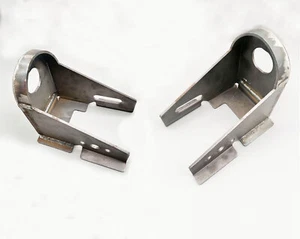 Driver+Passenger Side Front Cab Mounts For 1999-2006 Chevy Silverado & Sierra - Picture 1 of 8