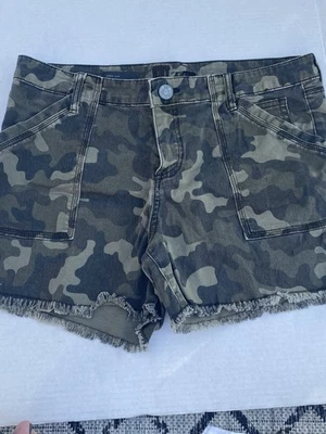 Pantalones Cortos de Carga KUT From The Kloth Jenna Camuflados Talla 12 Foto 1 de 4