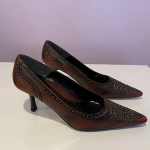 J Renee Womens High Heel Pointy Toe Pumps Red\ Black Leather 10M Maisie Cayenne - Picture 1 of 12