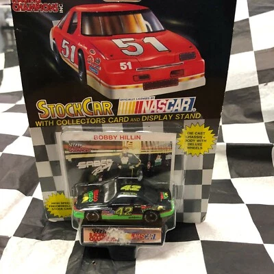 Racing Champions Bobby Hillin # 42 MELLO YELLO 1:64 Scala. - Immagine 1 di 4
