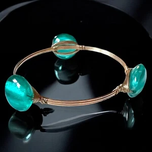 Green Glass Bangle Bracelet Gold Tone Wire Wrapped Iridescent Vintage Statement - Picture 1 of 10