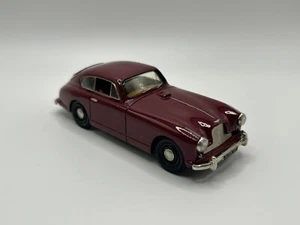 Four Wheel Models 1/43 FWAM 1 Aston Martin DB2/4 Coupe 1953 Maroon Smts 1609 - Picture 1 of 19