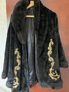 Jacke von Harald Glööckler mit gold Applikationen, Gr. 48 - Bild 1 von 3