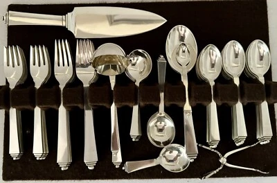 96 PIECES GEORG JENSEN STERLING PYRAMID FLATWARE SET 12 PLACE SETTINGS + SERVERS - Image 1 of 4