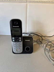 Panasonic KX-TG6811E Pojedynczy cyfrowy telefon bezprzewodowy w kolorze czarnym i srebrnym - Zdjęcie 1 z 5