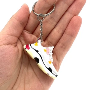 Schlüsselanhänger Schuhe Mini Sneaker Trainer Keyrings - Mini 3D Schuh Keyring - Bild 1 von 2