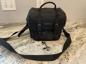 Olympus Digitalkamera Tasche Schultergurt schwarz gepolstert  - Bild 1 von 8