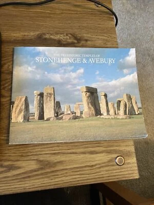 The Prehistoric Temples of Stonehenge & Avebury 1980 PB 32 Pgs Foto 1 de 4