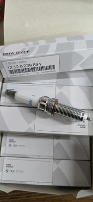 6x Bujías originales BMW N20 12120039664 OEM F10 F22 F30 F31 F32 F33 Foto 1 de 2