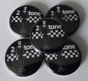 1x 2 Tone Button Ska Skapunk Punk SHARP Trojan RASH Skinhead Two Tone Rude Boy - Picture 1 of 1