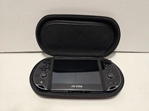 Sistema portátil Sony PlayStation Vita negro con estuche PCH1101 *No funciona* - Imagen 1 de 9