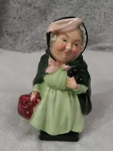 Royal Doulton Sairey Gamp Figurine 4 1/8" Dickens Series Made in England - Picture 1 of 6