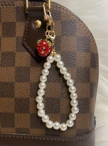 Strawberry Bag Charm Keychain car key Fob Faux Pearl Strap Red New Birthday Gift - Picture 1 of 3