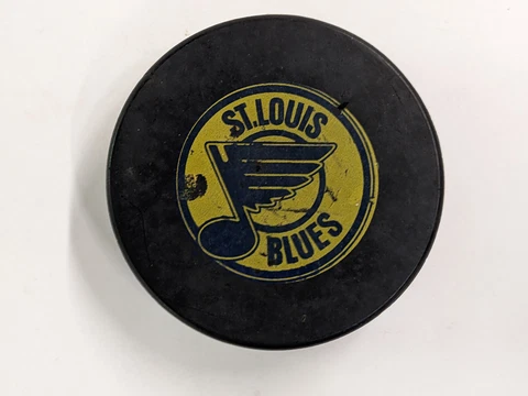 ST. LOUIS BLUES 1981 SGA HOCKEY PUCK FREE BLUES TICKET Cover