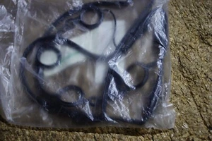 YAMAHA GENUINO YZFR1 R1 09-14 TAPA VÁLVULA LEVA JUNTA GOMA 14B-11193-00 NOS - Imagen 1 de 2
