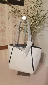 BOLSO DE MANO MICHAEL KORS WHITNEY TOP PEQUEÑO CUERO GUIJARROS CON CREMALLERA ALMIRANTE - $248 - Imagen 1 de 8