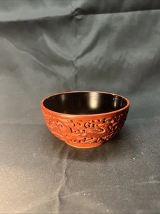 Cuenco chino de laca negra de cinabrio pequeño de colección HERMOSO - Imagen 1 de 8