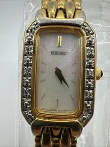 Vintage Seiko Women Y150-15N09 Dress MOP Diamond Bezel Quartz 16mm Watch 7 1/4" - Picture 1 of 20