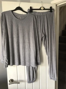 Damen Velour Schlafanzug Größe L 14/16 - Bild 1 von 10