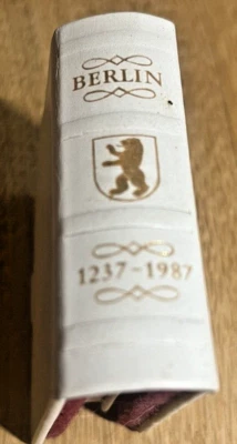 Minibuch Berlin Stadt der Musik mit Meissener Medaille - Bild 1 von 4